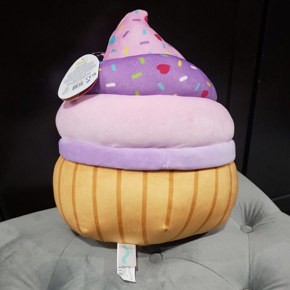 Squishmallows 2022 Kimmie the Cupcake Valentine Squad 12" Plush Toy Purple NWT - Picture 8 of 12